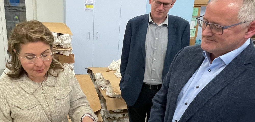 Türkische Delegation besucht Labor in der Baumwollbörse